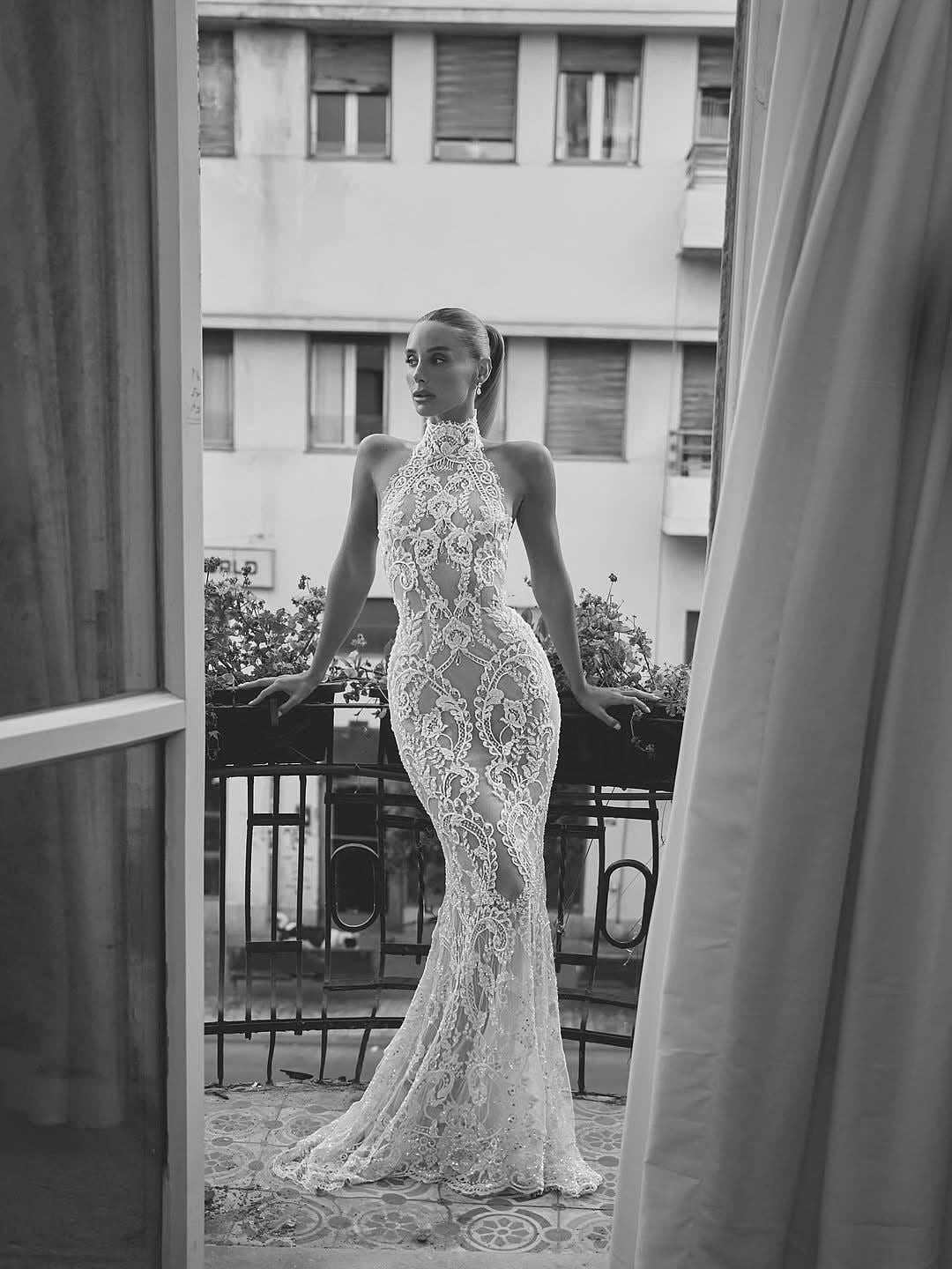 Elegant Dresses Italian Wedding Wedding Dress Brands List Exquisite Wedding  Dress Made Of Hand-embroidered Lace