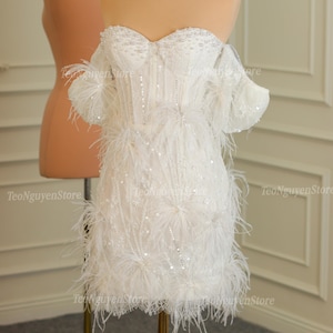 Short Wedding Dresses with Feathers and Pearls. Sparkly Mini Wedding Dresses. Elegant Short Reception Dresses. Custom Short Dresses.