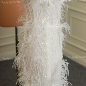 Short Wedding Dresses With Feathers and Pearls. Sparkly Mini Wedding ...