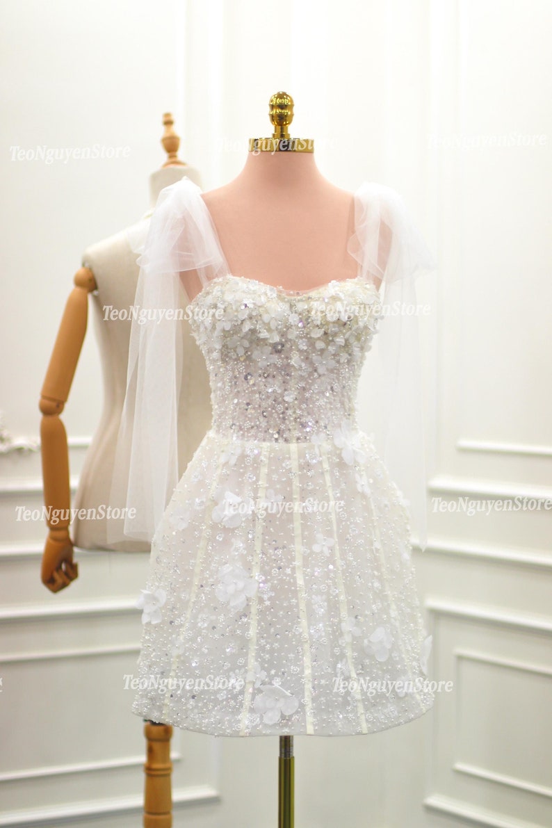 Elegant Wedding Dress Costume Short: Style, Trends & Tips for Your Big Day