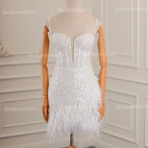 Sparkly Short Wedding Dresses. Mini Wedding Dresses with Beads and Feathers. Elegant Short Reception Dresses. Mini Beaded Dresses.