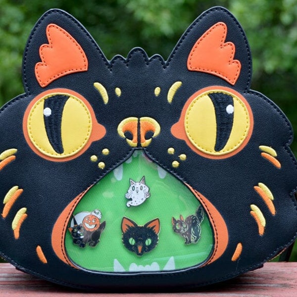 Retro black cat Halloween ITA pin bag