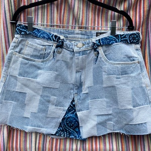 Jupe en jean recyclée