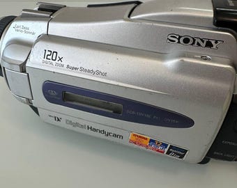 Sony DCR-TRV18E Minidv Camcorder | Carl Zeiss Lens, PAL (digital8