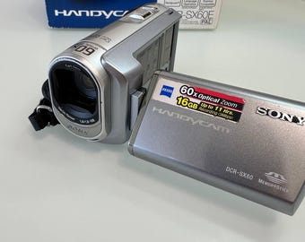 Filmadora Sony Handycam DCR-SX60E: 16 GB, lente Zeiss 60x, câmera de vídeo digital