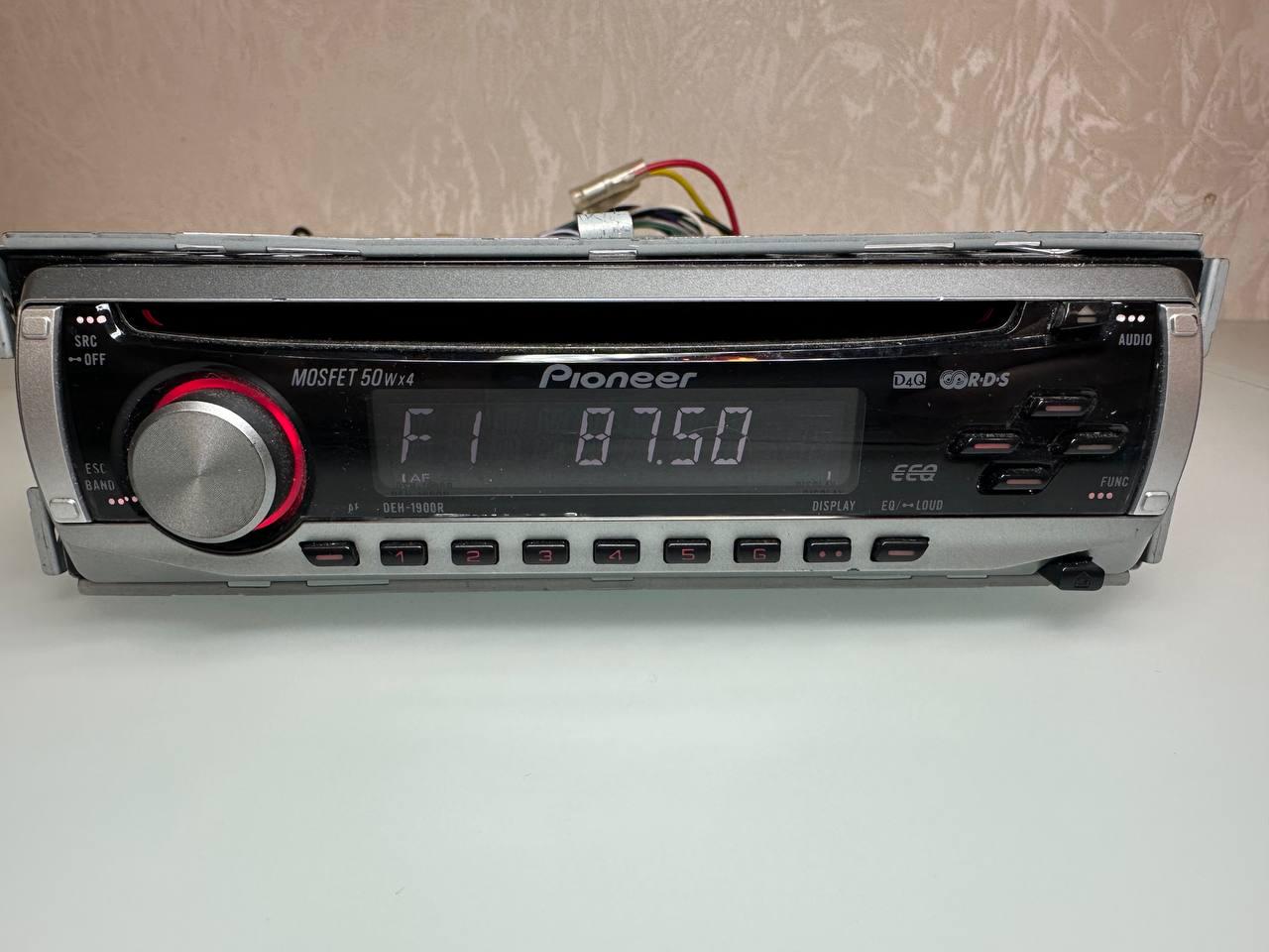 Pioneer Component カーオーディオ Pioneer DEH-1900R Car Stereo CD Player, MOSFET 50wx4 Head Unit