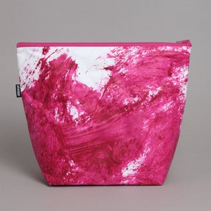 PINK - Allzwecktasche - handbedruckt, handgemacht, strapazierfähig, sehr leicht weil aus Tyvek® (100 % Polyethylen).
