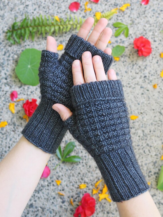 Strickanleitung - Federleichte Handschuhe (PDF Muster, Instant Download) -  Etsy.de