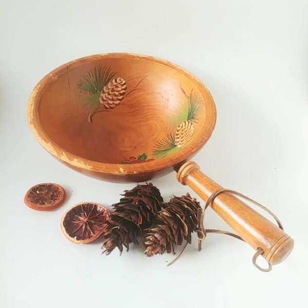 SALE Vintage Wood Bowl, hand painted, pine cones, red berries / cabin farmhouse decor, turned wood bowl +handle, leather strap