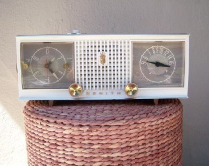 Vintage ZENITH Clock Radio 1960 /industrial Decor Etsy