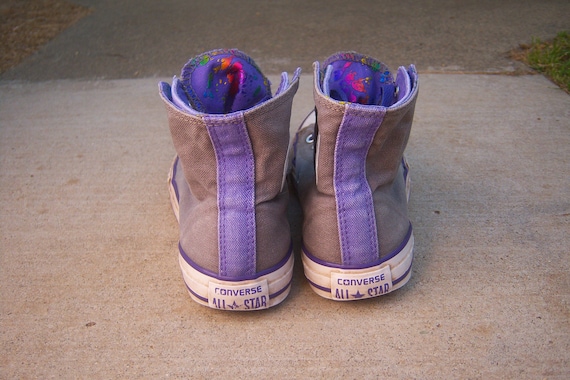 90s Converse sneakers RAINBOW metallic happy faces Gray purple Chuck high tops tennis shoes Kids 3 (womens 5) 90s Converse sneakers RAINBOW metallic happy faces Gray purple Chuck high tops tennis shoes Kids 3 (womens 5)