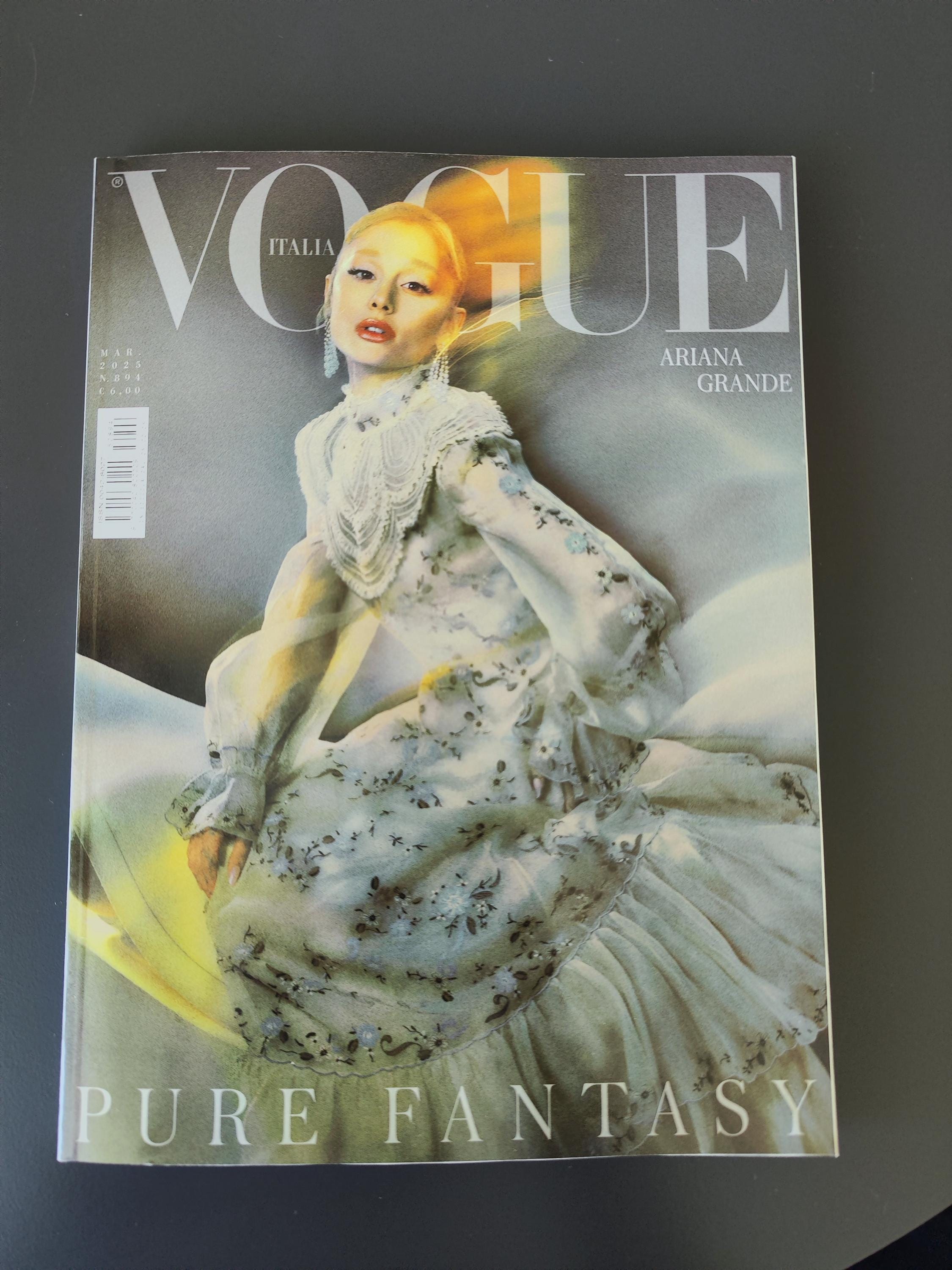 Vogue Italia March 2025 アリアナグランデ Ariana Grande covers Vogue Italia March 2025 by Elizaveta Porodina