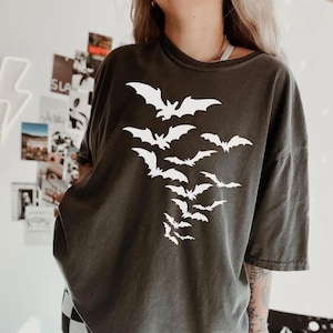 Bats Sweatshirt, Halloween T-Shirt, Halloween Party Tee,Women&#39;s Fall Hoodie, Halloween Tee, Ghost Shirt, Spooky Season Gift, A58