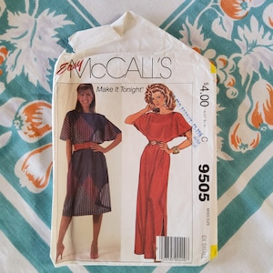 McCalls 9505 Cut Complete Vintage 80s Sewing Pattern Kimono Grown On Angel Sleeve Elastic Waist Dress In 2 Lengths Size XS Bust 30.5-31.5