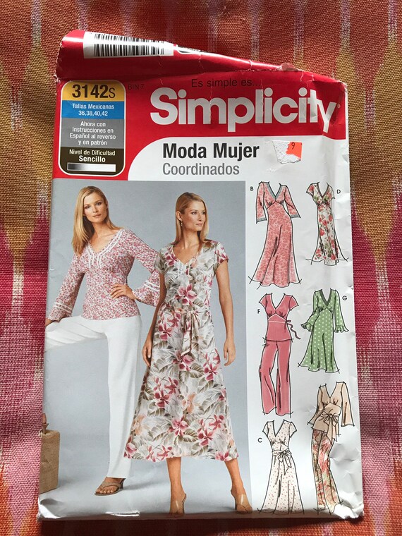 Simplicity 3142s Complete Uncut Factory Folds En Espanol Moda