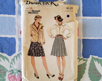 vintage pleats design high neck cut sew