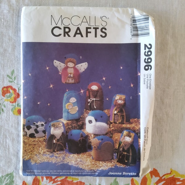 McCalls Crafts 2996 Komplette Uncut Factory Folds Schnittmuster Filz Soft Skulptur Krippenfiguren und / oder Ornamente Weihnachtsdekor