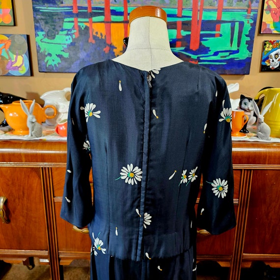 Vintage 60s Hand Painted Silk 2 Piece Stately Dre… - image 3