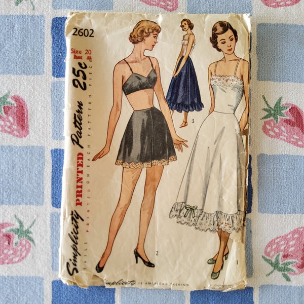 Simplicity 2602 Cut Complete Vintage 40s Sewing Pattern Under Propers Lingerie Bra Camisole Half and Full Slips Movie Star Glamour Sz 20 38