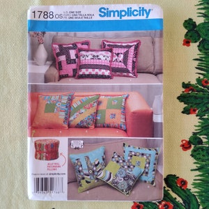 Simplicity 1788 Complete Uncut Factory Folds Home Dec Sewing Pattern Jelly Roll Patchwork Pillows (If You Know You Know) Shirley Botsford