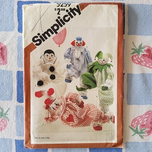 Simplicity 5259/8379 Complete Uncut Factory Folds Possessed by Satan Vintage 80s Terrifying Clowns Craft Sewing Pattern NOT A TOY