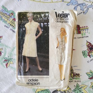 Vogue American Designer 2684 Cut Complete Vintage 1982 naaipatroon Adele Simpson jurk met opstaande kraag, maat 16 38