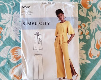 Simplicity 9051 Complete Uncut Factory Folds 2020 Sewing Pattern Belted Tunic Top and Side Slit Wide Leg Pants Multiple Sizes Available