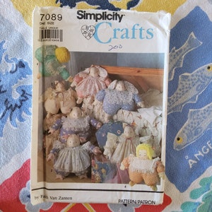 Simplicity 7089 Complete Uncut Factory Folds Vintage 90s Sewing Craft Pattern Faith Van Zanten Wierd "Fat" Animals or Doll w/ Clothes