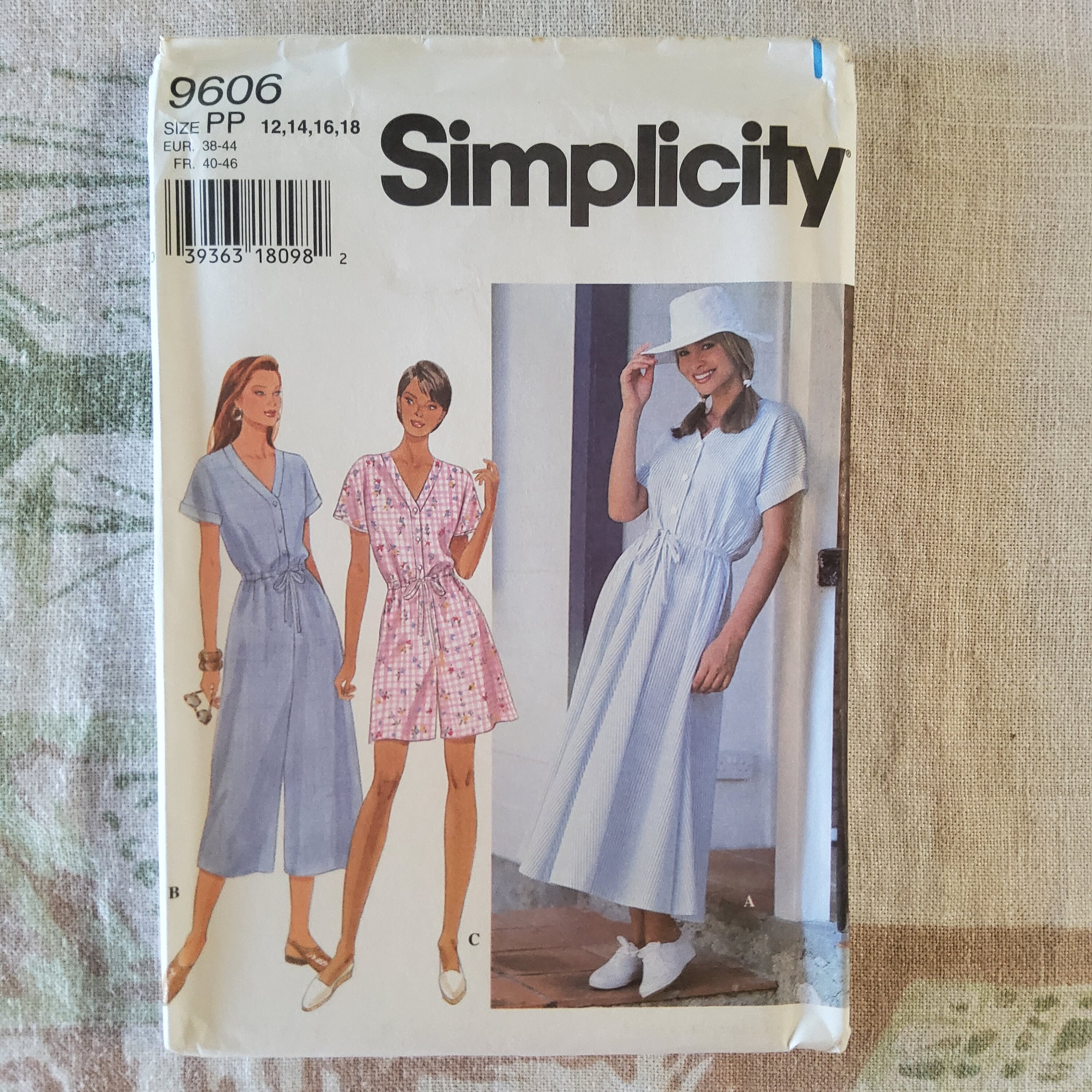 Simplicity 9606 Complete Uncut Factory Folds Vintage 90s Sewing