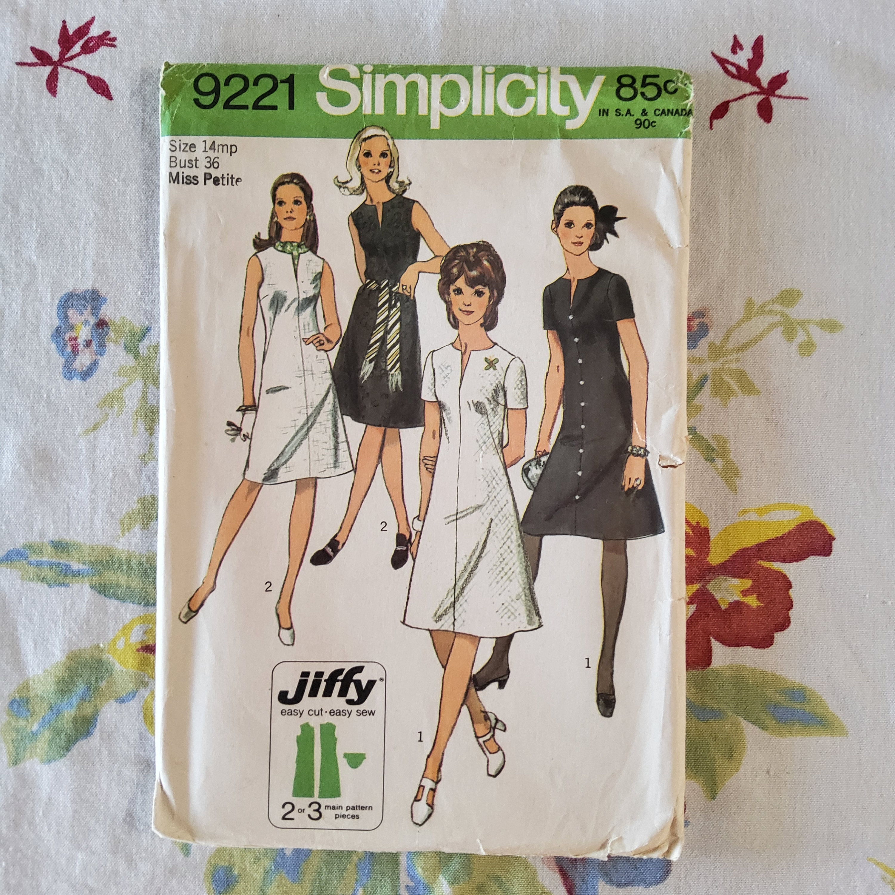 Simplicity 9221 Cut Complete or UC FF Vintage 70s Sewing Pattern Rarer Miss Petite Sizing Below the Knee Jiffy Dress Multiple Sizes Avail
