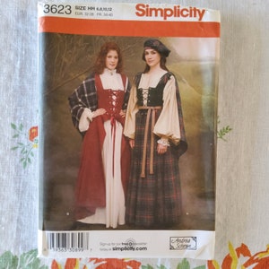 Simplicity 3623 Complete Uncut Factory Folds Sewing Pattern Scottish Highlander Style Women&#39;s Costumes Lace Up Bodice Size 6-12 Bust 30.5-34