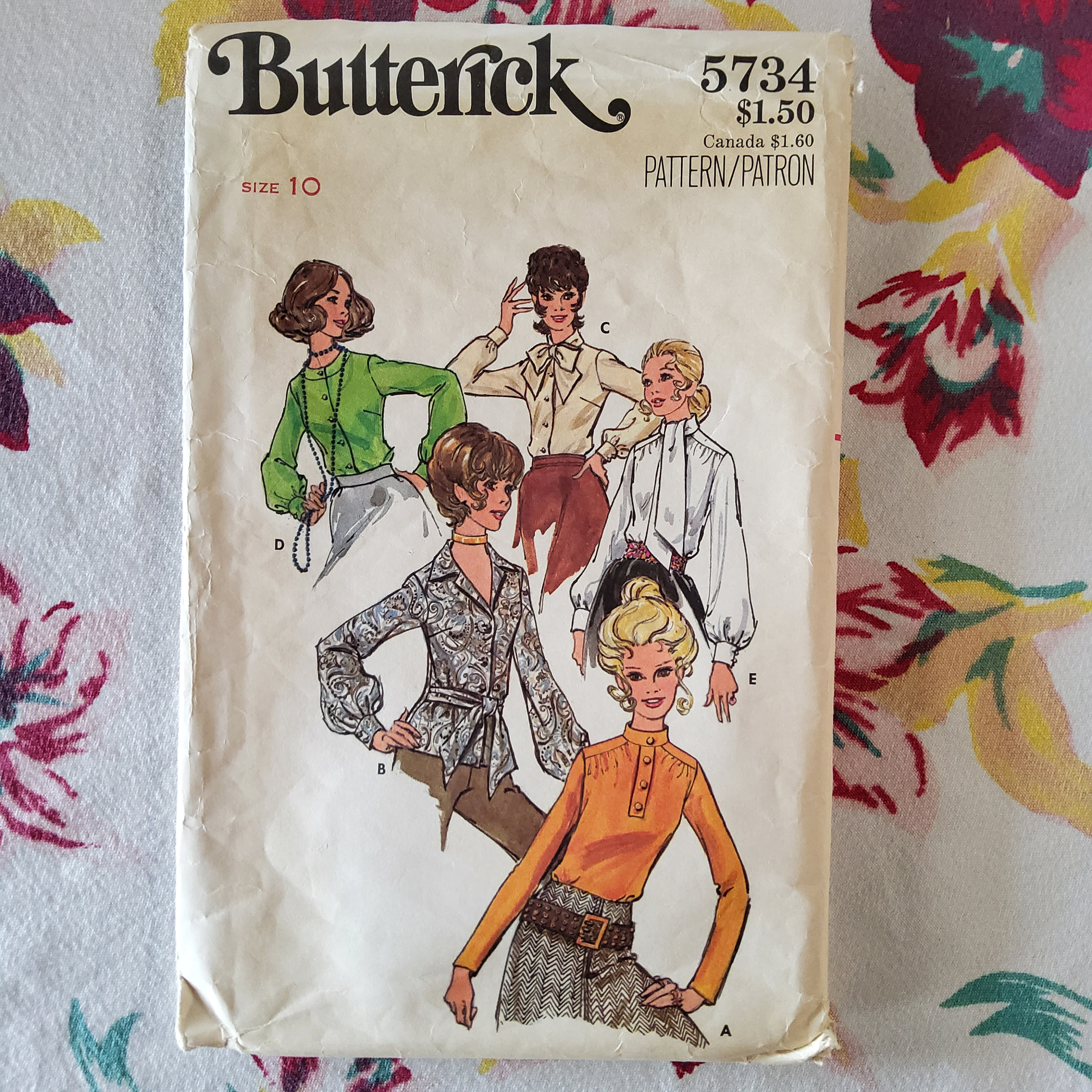 Butterick 5734 Cut Complete Vintage 70s Sewing Pattern Pussy Bow
