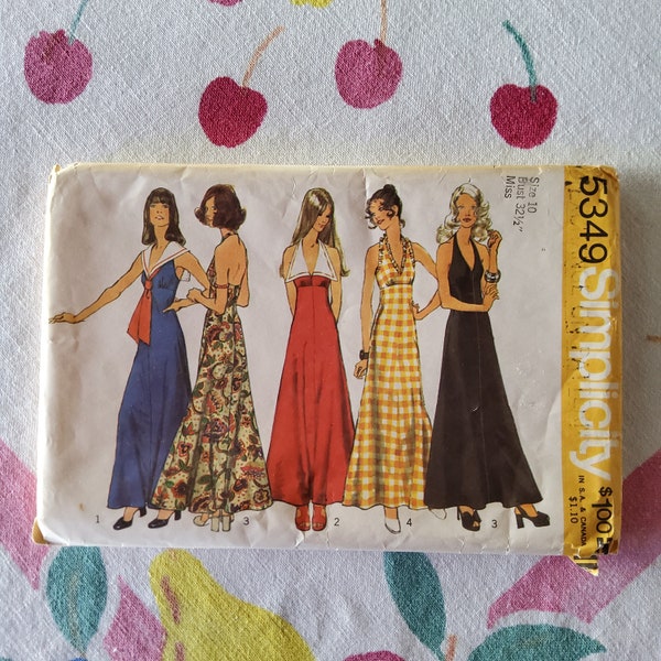 Simplicity 5349 Complete Uncut Factory Folds Vintage 70s Sewing Pattern Plunge Neck Maxi Dress Wide Collar Option Unbearably Sexy Size 10