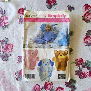 Simplicity 4993 Complete Uncut Factory Folds Longia Miller Design Children's Rag Quilts Rugs RARE Apparently Ya'll Are Nuts For These