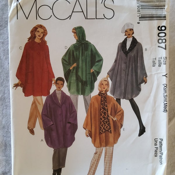 McCalls 9087 Complete Uncut Factory Folds Vintage 90s Cape Poncho Patrón de costura Enormes Bolsillos Clima frío Glamour Opciones de moda de otoño