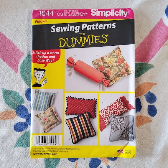 Simplicity 1044 Complete Uncut Factory Folds Sewing Patern for dummies  Throw or Decorative Pillows You Can't Have Too Many 