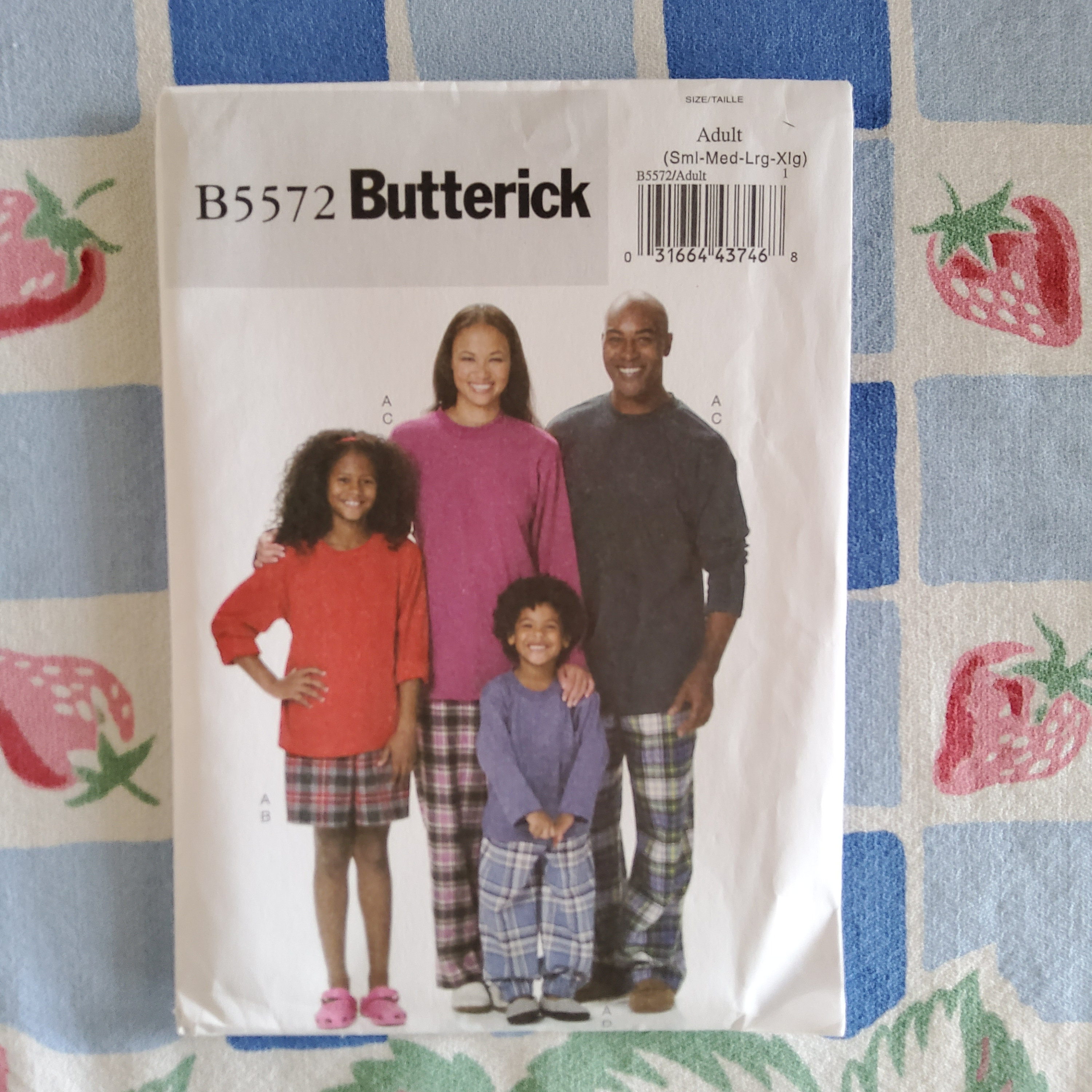 Butterick 5572 Complete Uncut Factory Folds Sewing Pattern Pajamas Loungewear Unisex Adult Sizes S M L XL Chest 34-48 or Kids 3-12