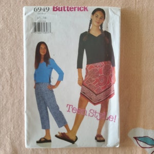 Butterick Teen Style! 6949 Complete Uncut Factory Folds Millennial Fashion Sewing Pattern Side Tie Top Scarf Point Skirt Pants 1-7 32.5-35.5