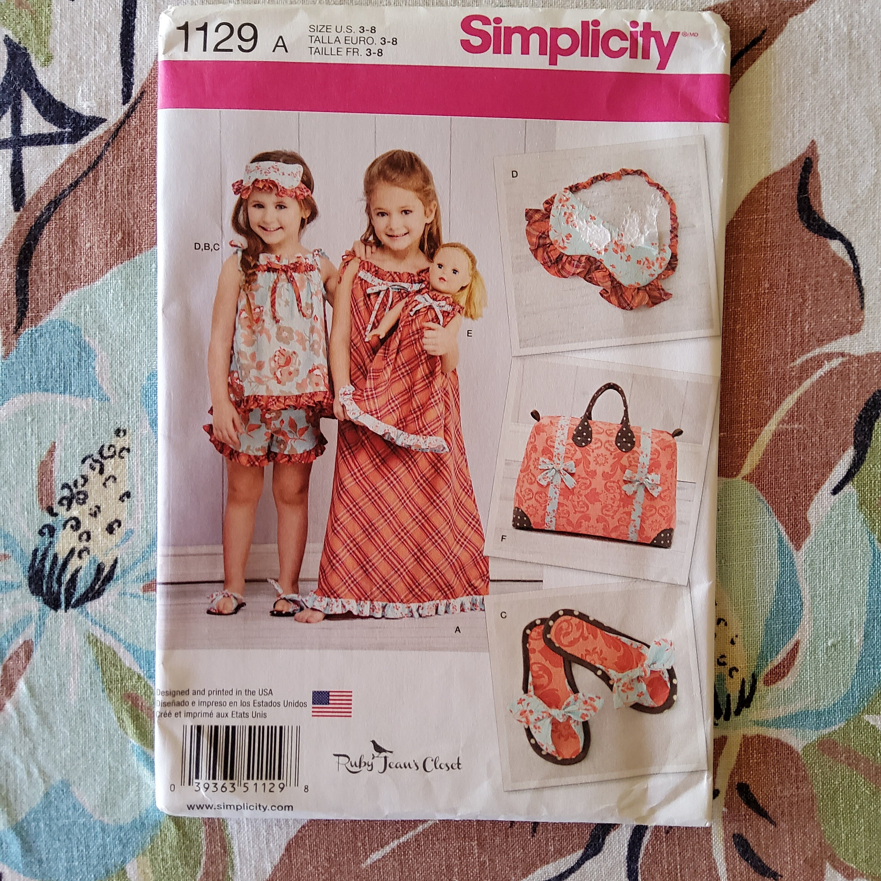 【新品未使用】STANDARD SUPPLY SIMPLICTY PLUS Simplicity 1129 Complete Uncut Factory Folds Sewing Pattern