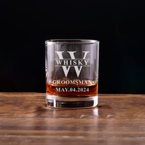 Personalisiertes Whiskyglas, graviertes Monogramm Rocks Cocktailglas, 11 Unzen kundenspezifisches Bourbon-Geschenk für Männer, benutzerdefiniertes Namens- und Datumsglas