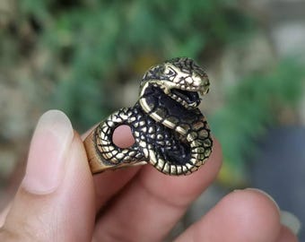 Handcrafted Retro Copper snake statue Ring For Women, beautiful Adjustable Ring Wrap Womens Ring, Collectible Ring Gift.