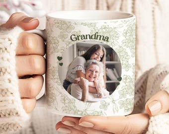 Taza personalizada con foto de la abuela de parte de los nietos. Taza con foto personalizada. Regalo de cumpleaños. Regalo del Día de la Madre de parte del nieto. Taza para la primera vez que es abuela. Taza para la abuela.