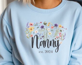 Nanny Sweatshirt Wildflowers Sweater Nanny Est 2024 Shirt Promoted To Nanny Gift New Grandmother Pregnancy Announcement Wild Flower Shirt