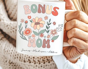 Regalo personalizado para madrastra para el Día de la Madre de parte de los niños Taza personalizada para madrastra Regalos para el cumpleaños de la madrastra Taza floral de flores silvestres para madrastra