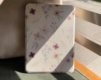 Funda para Kindle con diseño de flores frescas, funda para lector electrónico, elegante funda para Kobo Clara/Libra para amantes de los libros con estilo.