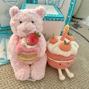 　Bartholomew Bear Strawberry　くま NWT Jellycat Bartholomew Bear Strawberry Limited Release-Christmas