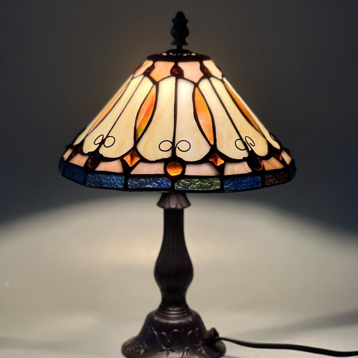 Floral Tiffany Table Lamp, Home Decor, Handmade Antique Lighting, Flower Tiffany Lamp - Etsy