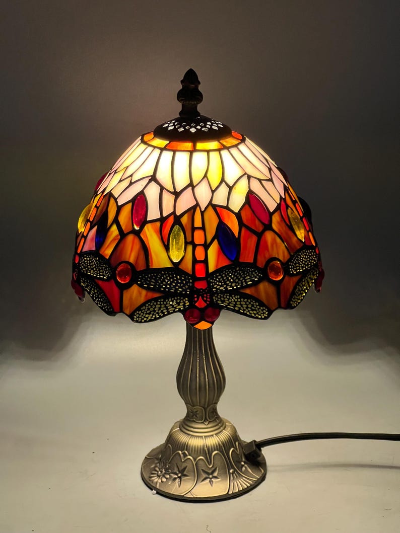 Lámpara de mesa Tiffany con forma de libélula, decoración del hogar, iluminación antigua hecha a mano, lámpara Tiffany con forma de animal de 8 pulgadas