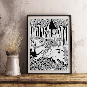 Peut inclure: Illustration en noir et blanc de deux personnes à cheval dans une forêt. Les personnes sont vêtues de vêtements médiévaux et le cheval court.