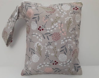 Wet Bag, Gray Berry Floral Wet Bag For Cloth diapers, Sports Bag, Dirty Diaper Bag, Wet Dry Bag, Gym Bag, Cosmetic Bag, Diaper clutch